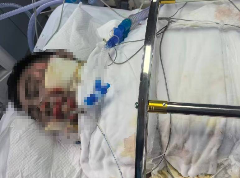 NBA美国职业篮球联赛_滚烫的水NBA美国职业篮球联赛，从头流到脚！今晚洗澡前紧急提醒！