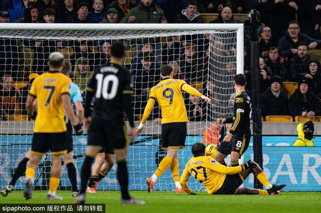 以色列超级联赛
_曼联客场1-1战平维拉:舍什科错失良机以色列超级联赛
,库尼亚闪电扳平引热议