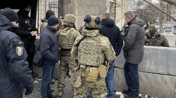 蔚山vs全北现代
_后院起火!泽连斯基访美之际蔚山vs全北现代
,乌议会大楼遭突袭