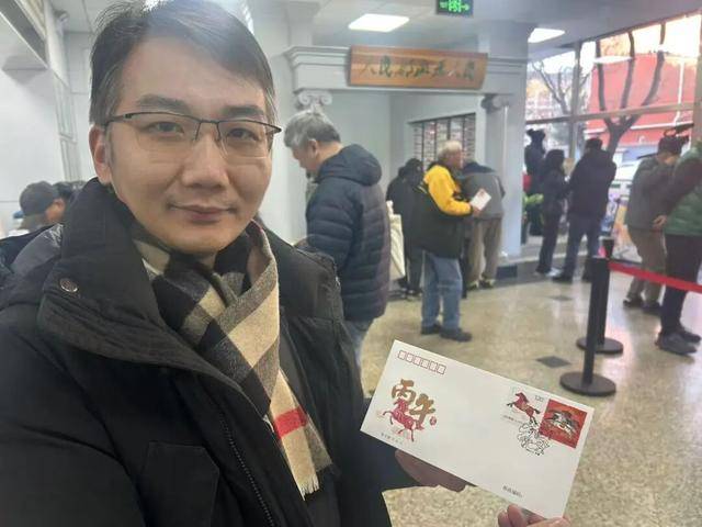 华沙普洛克vs路宾
_《丙午年》马年生肖邮票今日开售华沙普洛克vs路宾
!有人连夜排队——