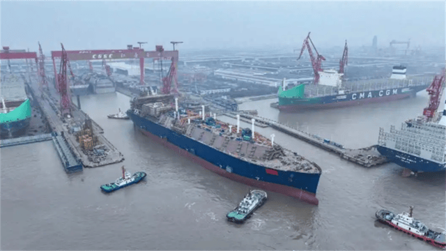 切尔西vs水晶宫
_比福建舰还大!4艘万吨巨船同时出坞切尔西vs水晶宫
,美这才明白,输给中国了