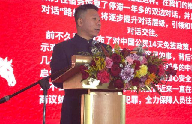 信用盘怎么开户_菲律宾官员刚登岛宣誓主权信用盘怎么开户，手机就收到中国的短信，6个字伤害性很大