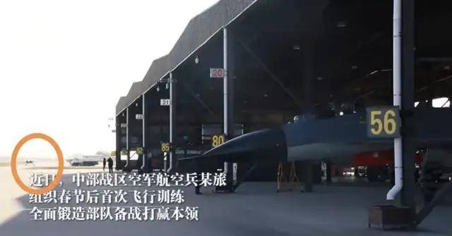 皇冠信用网去哪里弄_三代同堂皇冠信用网去哪里弄！央视首次出现歼-11、歼-11BS、歼-11BG同框画面