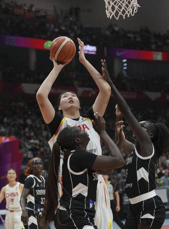 如何申请皇冠信用盘_世界杯资格赛-张子宇11+5王思雨17分 中国女篮胜南苏丹
